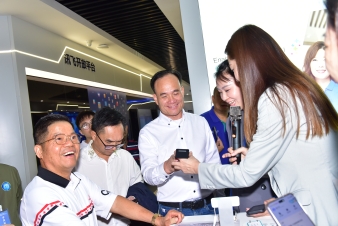 NFX_0459-opq3266602708